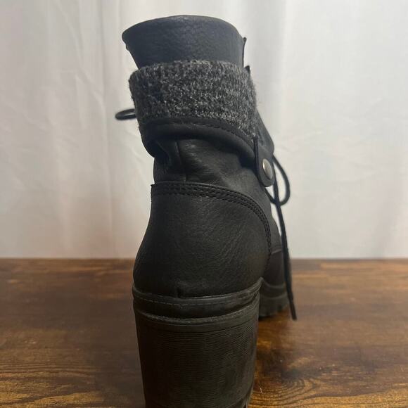 Black Ankle Boots Pop With Chunky Heel - Picture 10 of 15